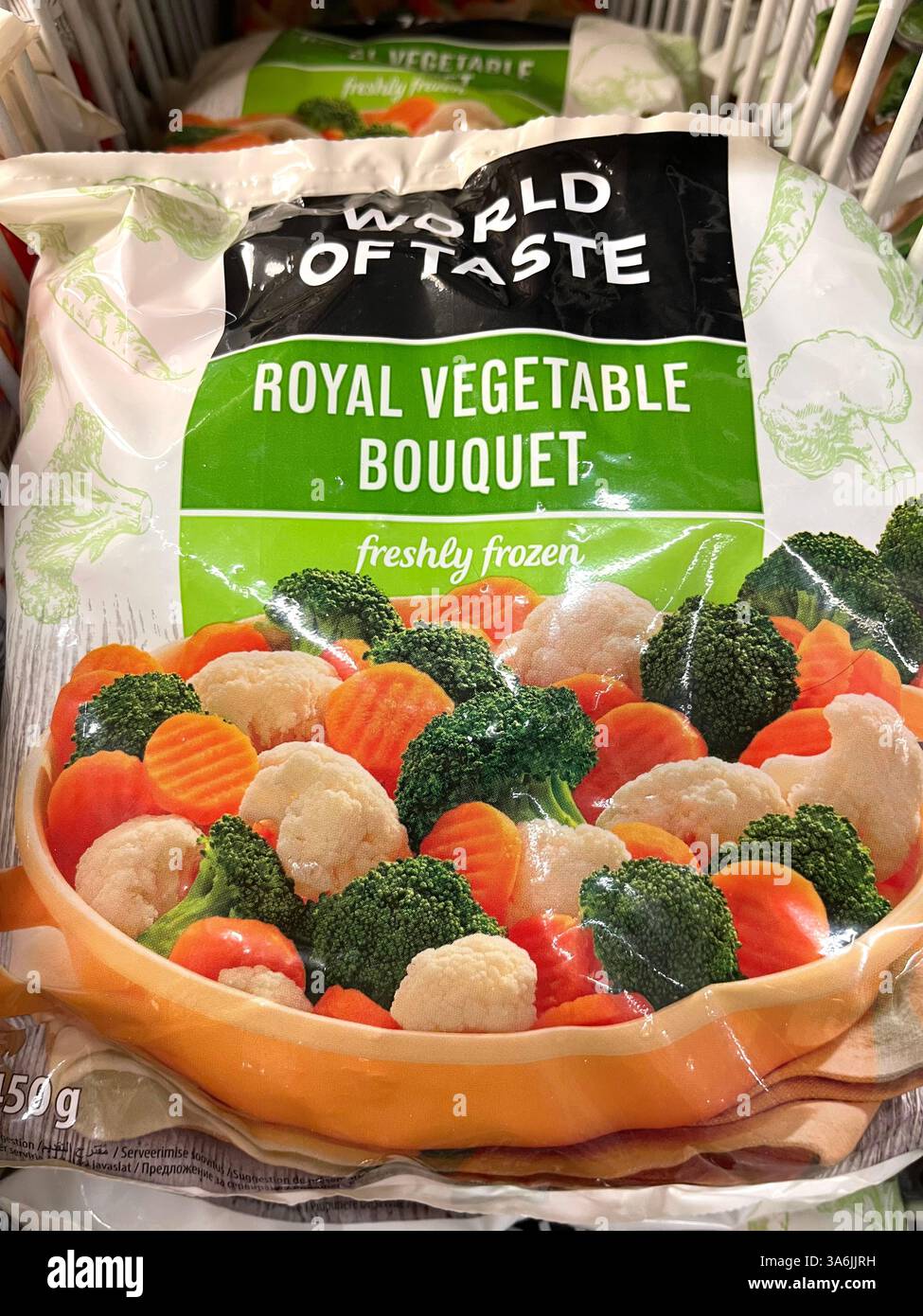 Royal vegetable bouquet, shopping, consumerism, supermarket fridge, frozen vegetables, frozen packed food, frozen food packaging - Smartphone Captured Stock Image