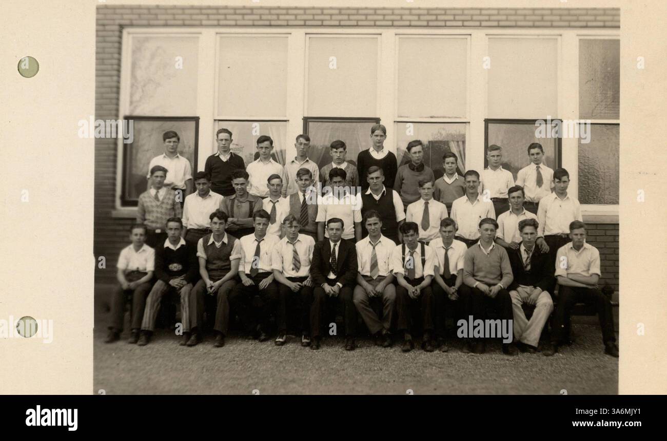 the-1932-yearbook-from-mound-high-school-covers-students-hi-res-stock