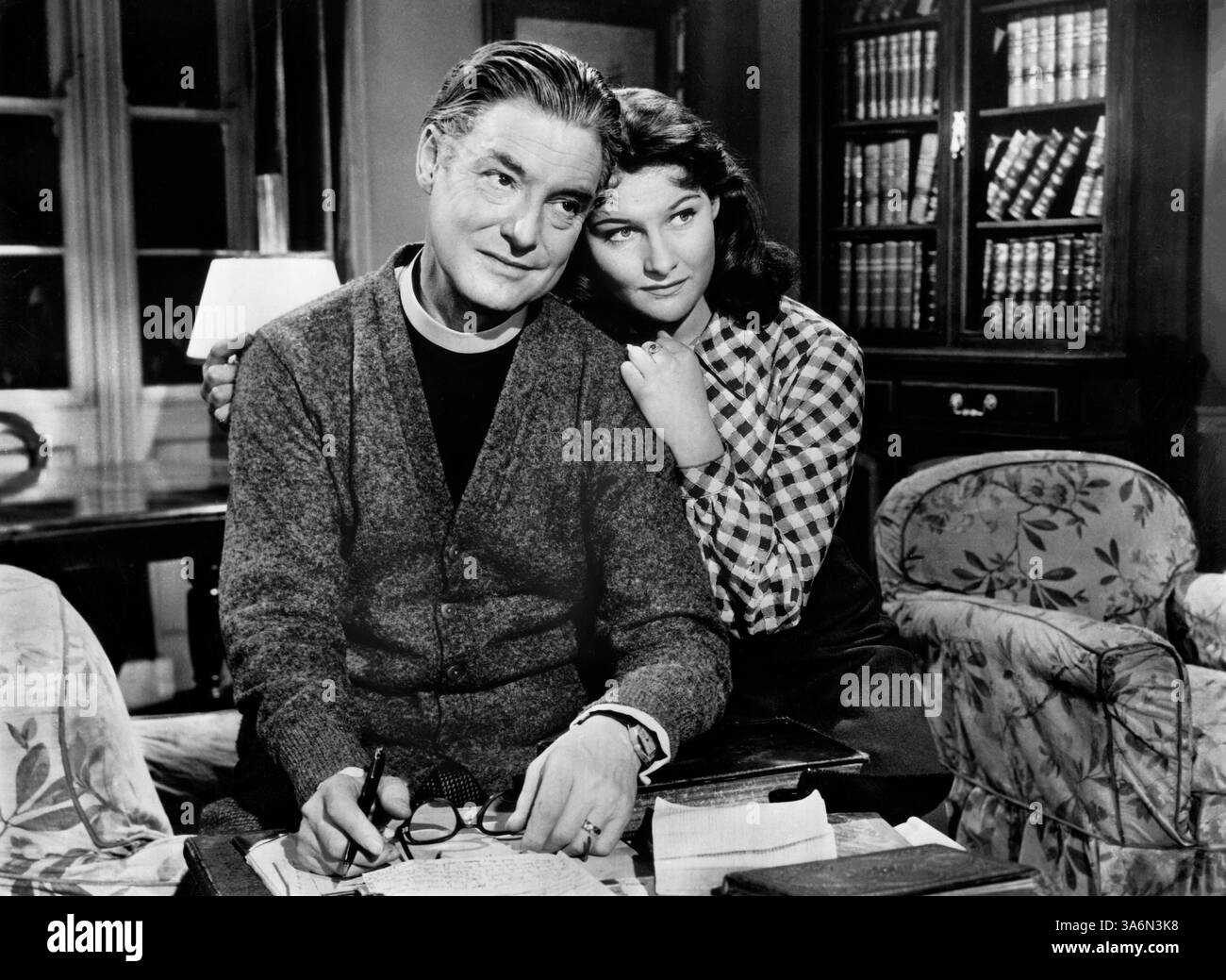Robert Donat, Adrienne Corri, on-set of the film, 'Lease Of Life', General Film Distributors, 1954 Stock Photo