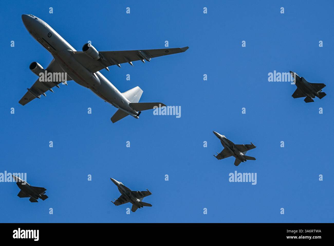 Melbourne, Australia. 25th Mar, 2025. Airbus KC-30A with two Lockhead ...