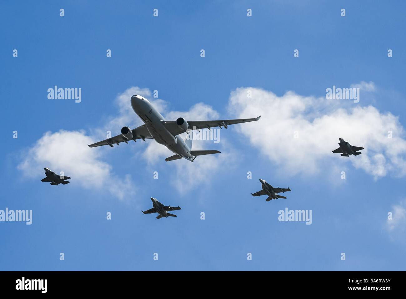 Melbourne, Australia. 25th Mar, 2025. Airbus KC-30A with two Lockhead ...