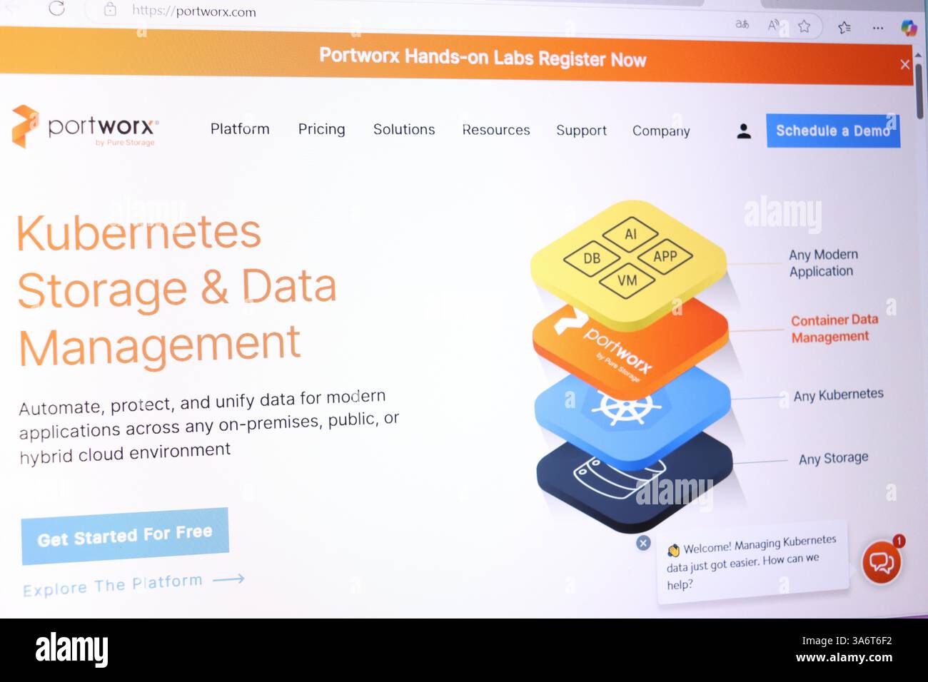 Data management and storage hi-res stock photography and images - Alamy