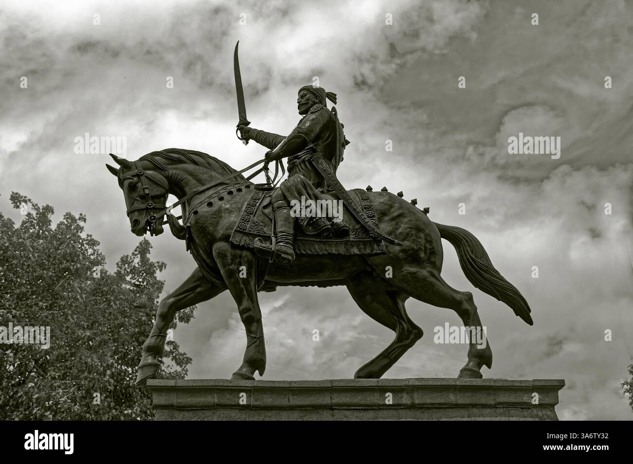 Chatrapati shivaji maharaj hi-res stock photography and images - Alamy, image size:1300x954