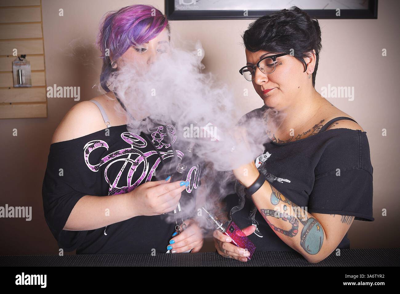 Tina left hi-res stock photography and images - Page 6 - Alamy