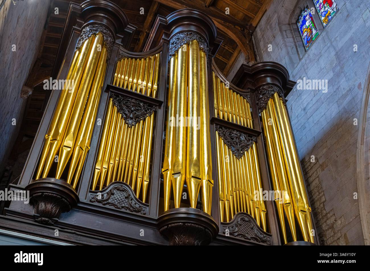 Coloured pipes hi-res stock photography and images - Alamy