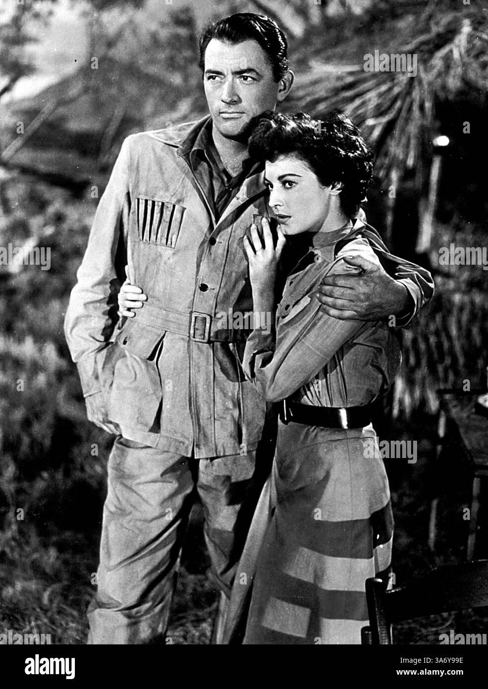 Sophia loren and gregory peck hi-res stock photography and images - Alamy