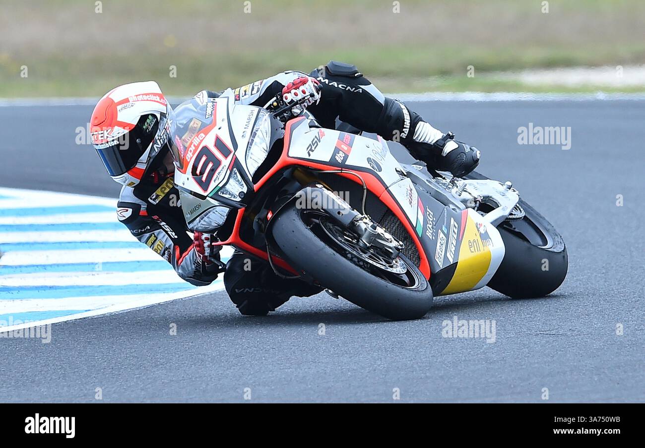 Aprilia rsv4 rf hi-res stock photography and images - Alamy