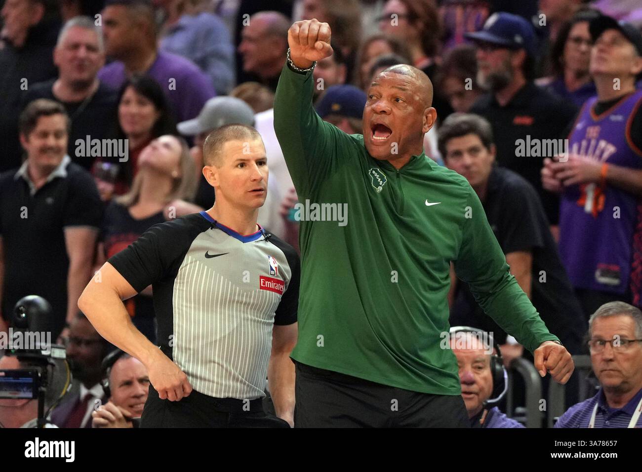 Milwaukee Bucks head coach Doc Rivers during the second half of an NBA ...