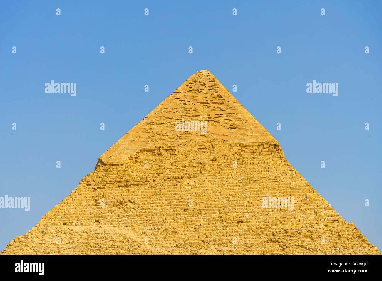 Top of pyramid giza hi-res stock photography and images - Alamy