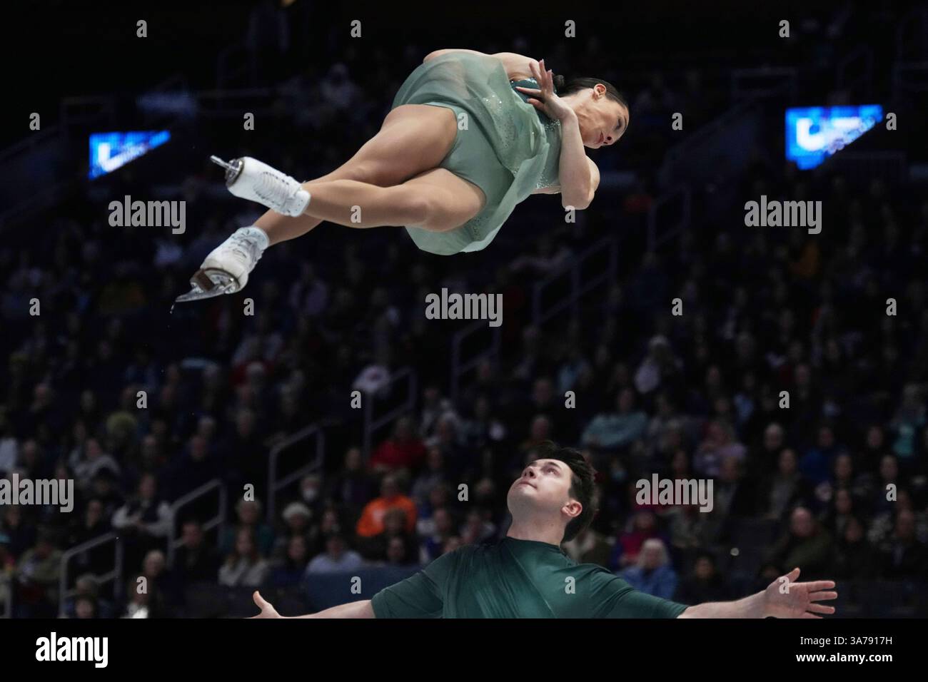 Luke Digby Anastasia Vaipan-Law and Luke Digby, of Great Britain, perform during ...