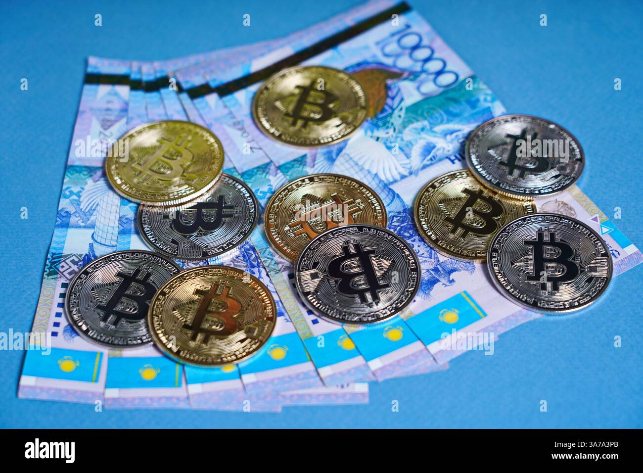 000 currency cash hi-res stock photography and images - Page 3 - Alamy