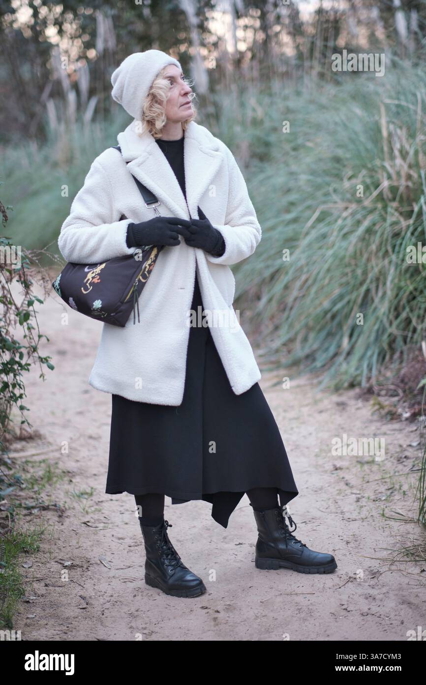 Woman in white coat wearing hi-res stock photography and images - Alamy