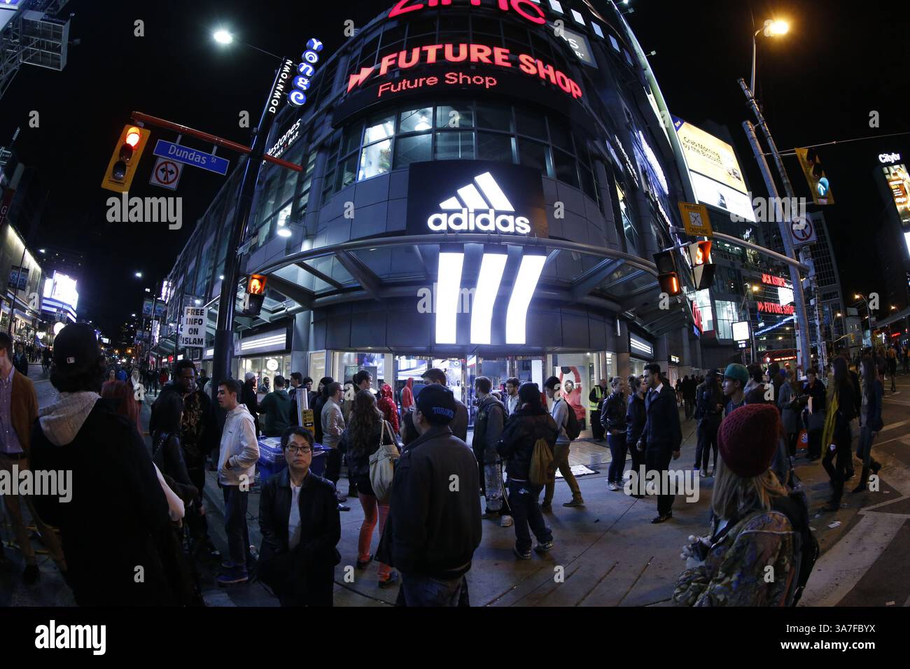 adidas store yonge and dundas