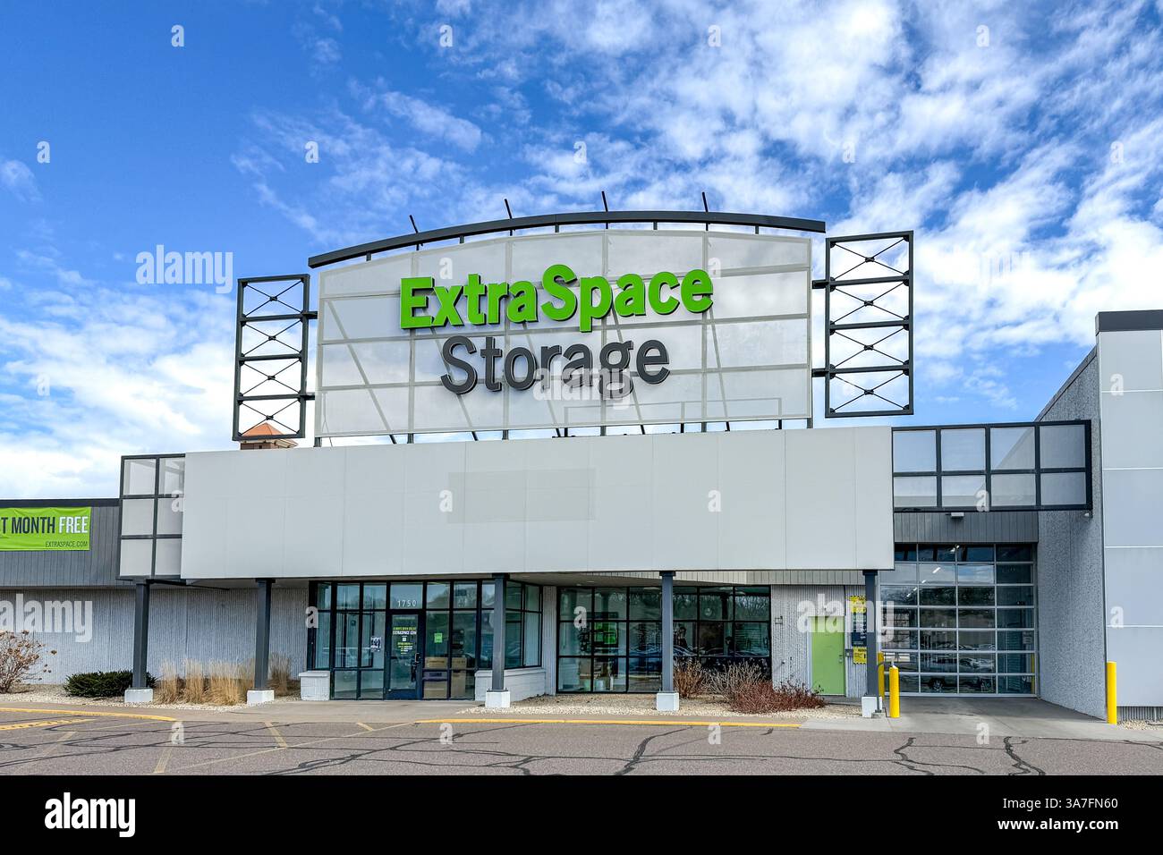 ST. PAUL, MN, USA, MARCH 22, 2025: Extra Space Storage exterior and ...
