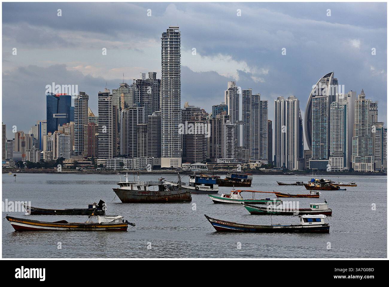 Panama canal 120 jpg hi-res stock photography and images - Alamy