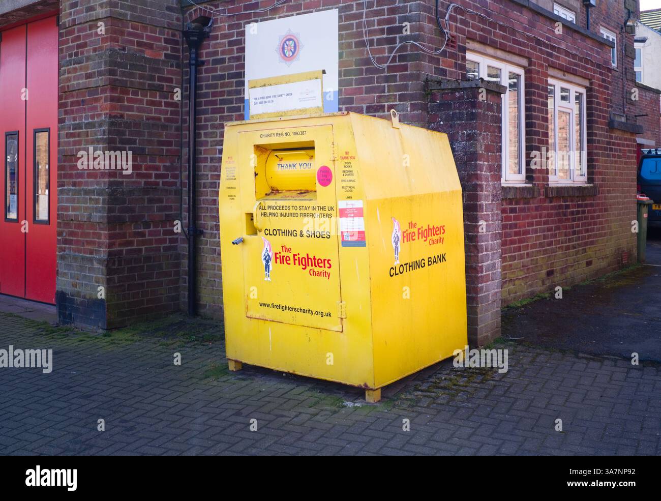 Fire fighters station hi-res stock photography and images - Alamy