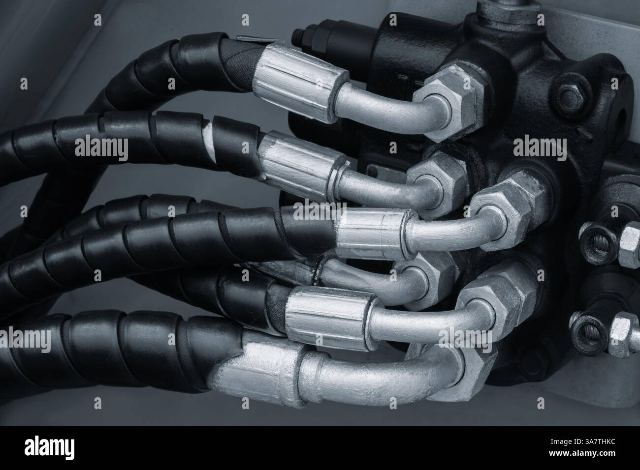 Bundle pipes connected industrial hi-res stock photography and images ...