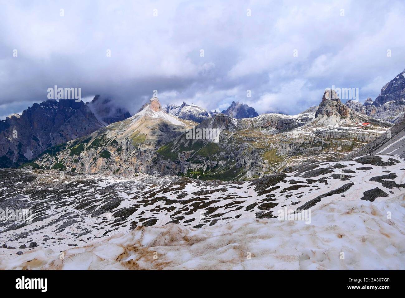 Breathtaking view of colorful snowy mountains from the Forcella Lavaredo Pass in South Tyrol, Italy Stock Photo
