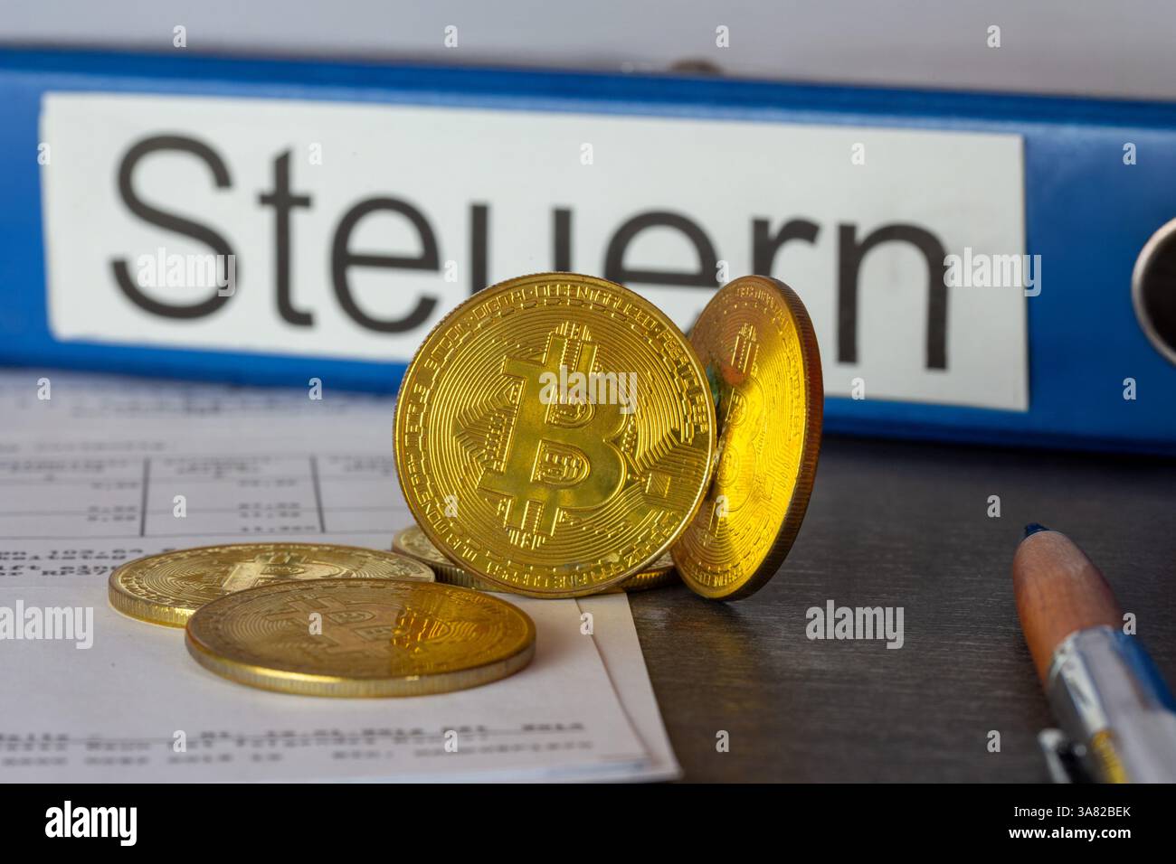 Germany bitcoin hi-res stock photography and images - Page 2 - Alamy