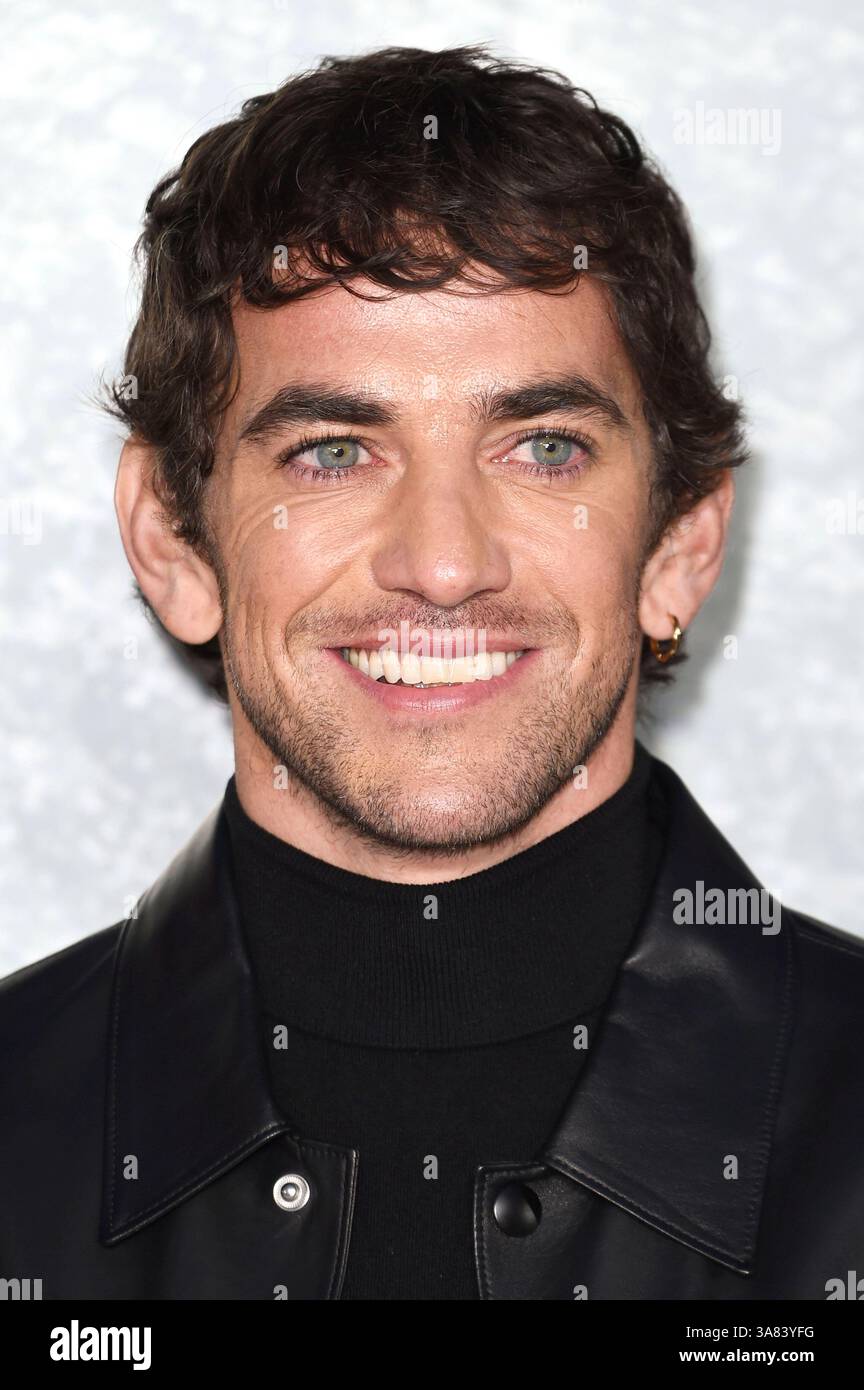 Alex Fine bei der Premiere der Paramount Serie MobLand im Odeon Luxe ...