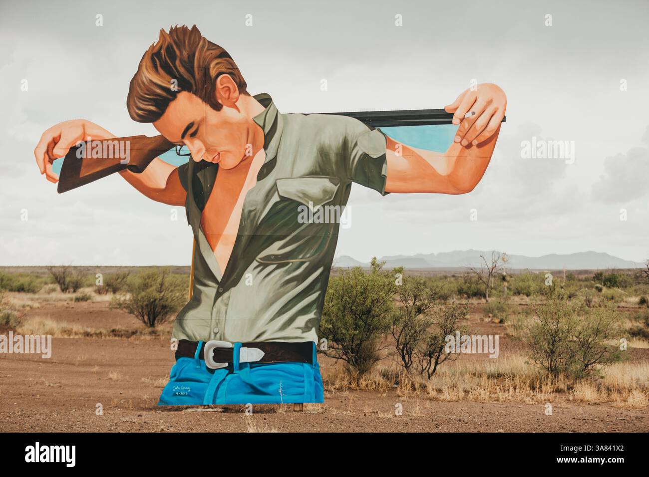 James dean monument hi-res stock photography and images - Alamy