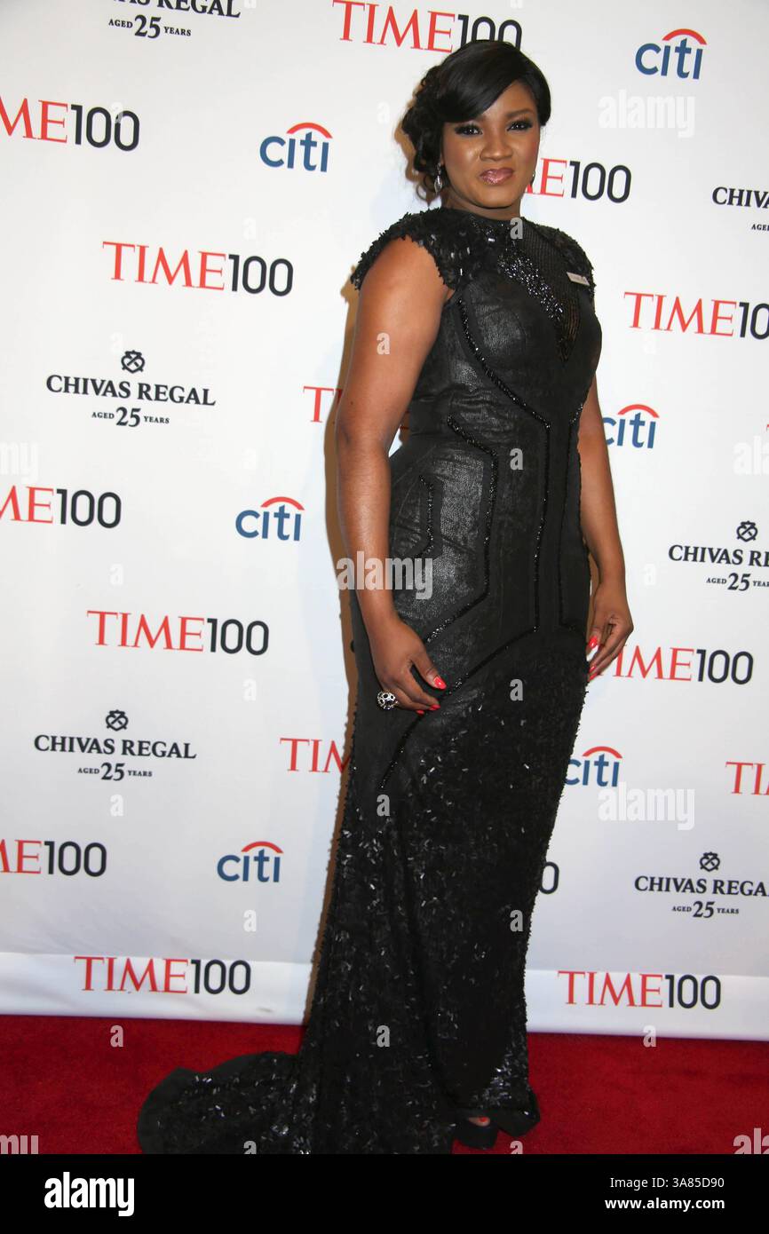 Omotola jalade ekeinde hi-res stock photography and images - Alamy, image size:866x1390