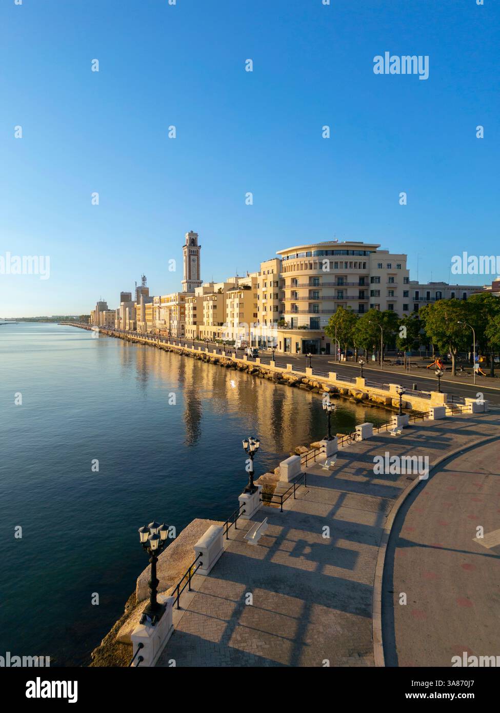 Outdoor Waterfront Exploration Hi res Stock Photography And Images Alamy outdoor-waterfront-exploration-hi-res-stock-photography-and-images-alamy