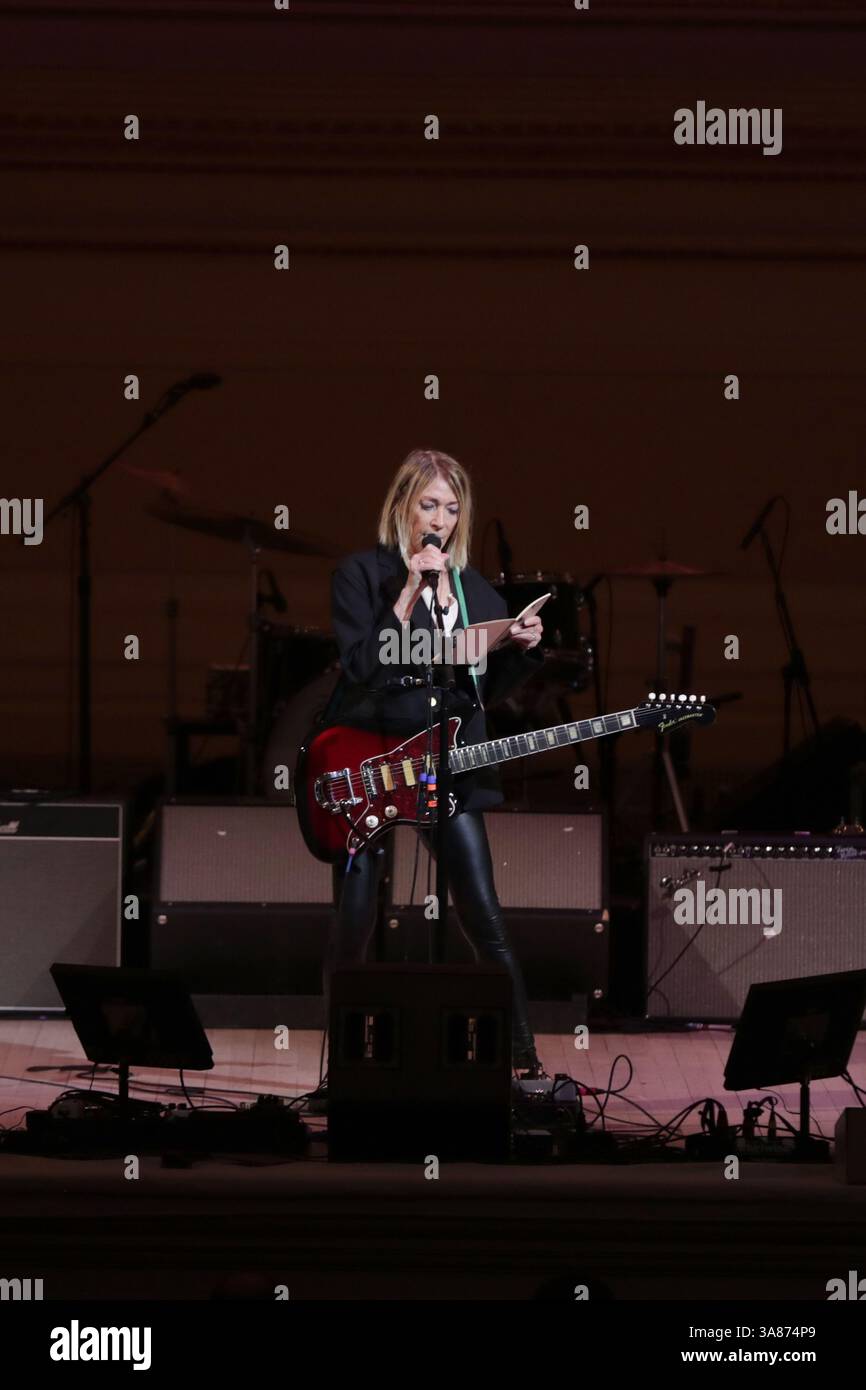 NEW YORK, NEW YORK - MARCH 26, 2025: Kim Gordon and Bill Nace took the ...