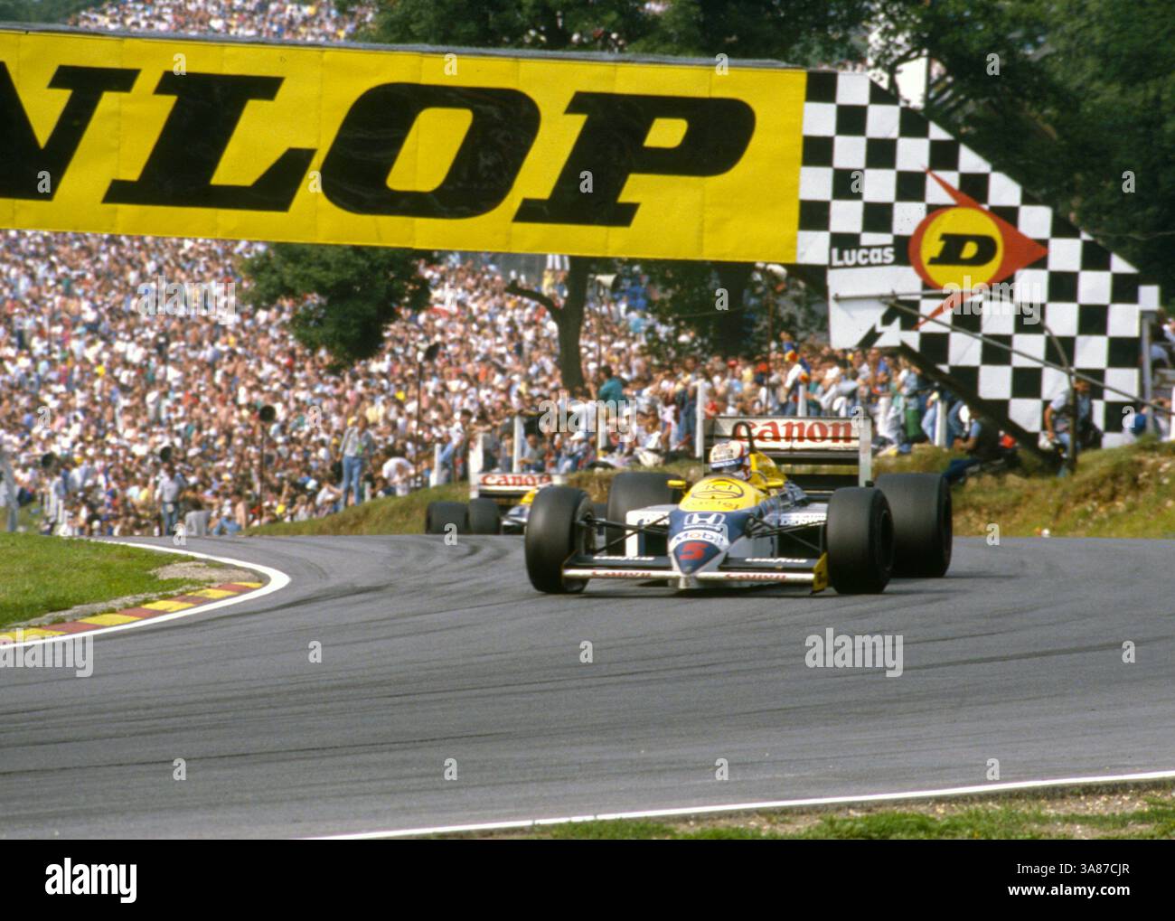 Williams fw11 hi-res stock photography and images - Alamy