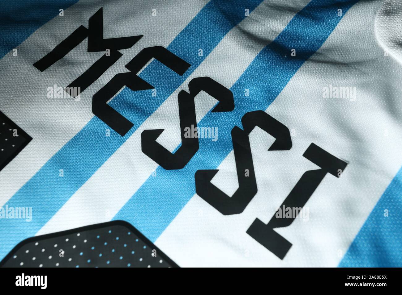 Lionel messi argentina shirt hi-res stock photography and images - Alamy