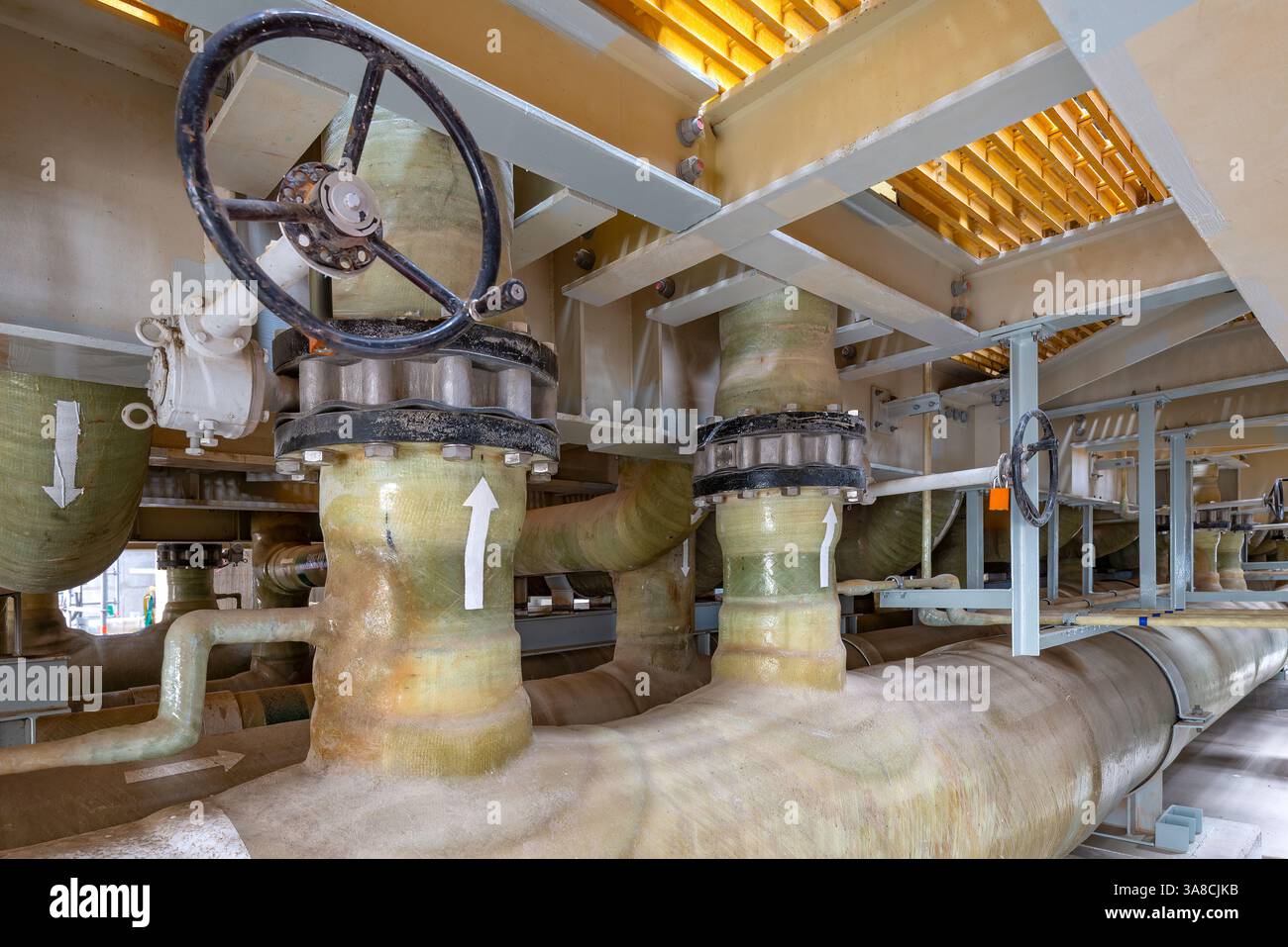 Water pipes and pumps at a reverse osmosis desalination plant Stock ...