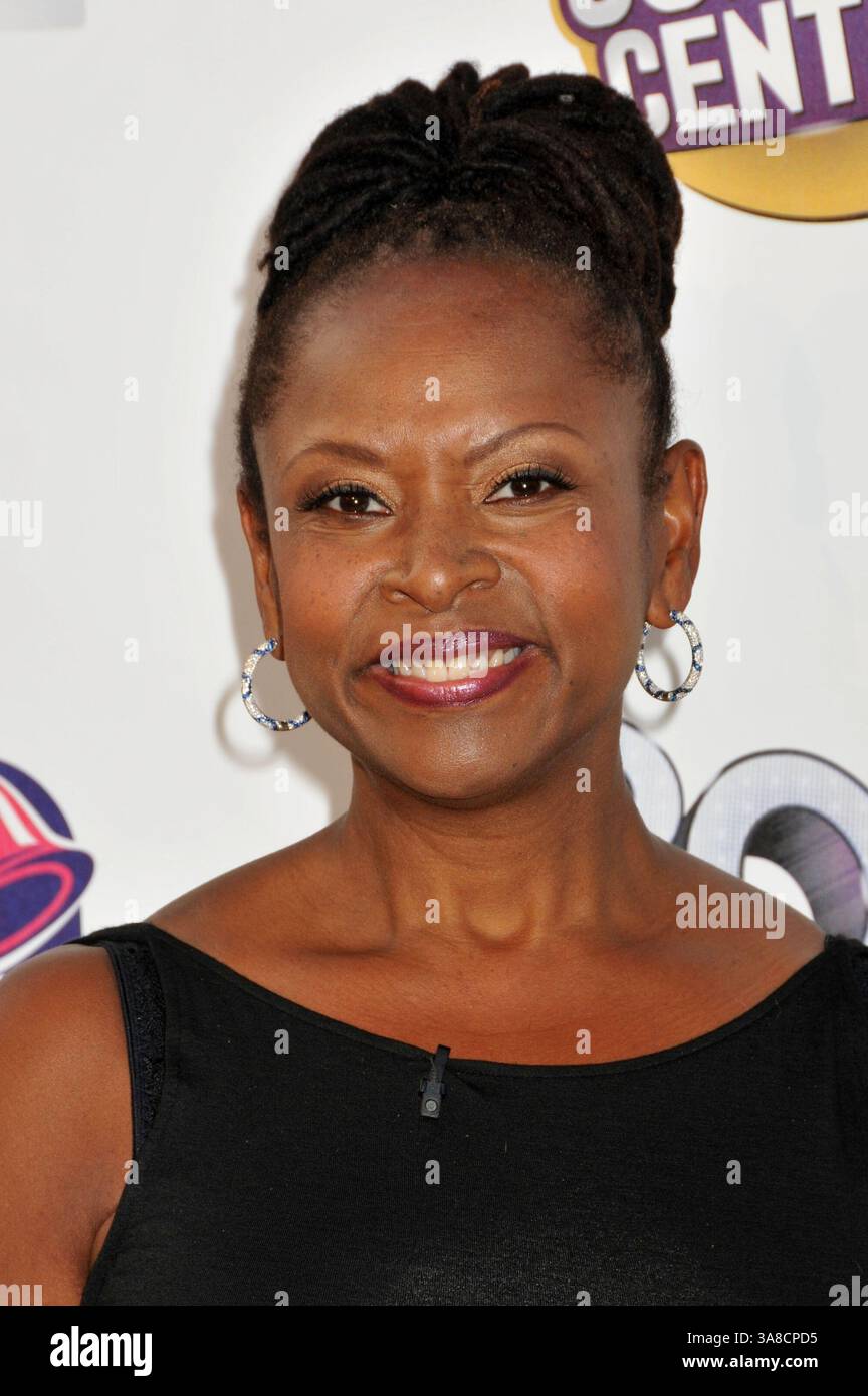 robin quivers sheer dress red carpet Robin Quivers See Threw Dress