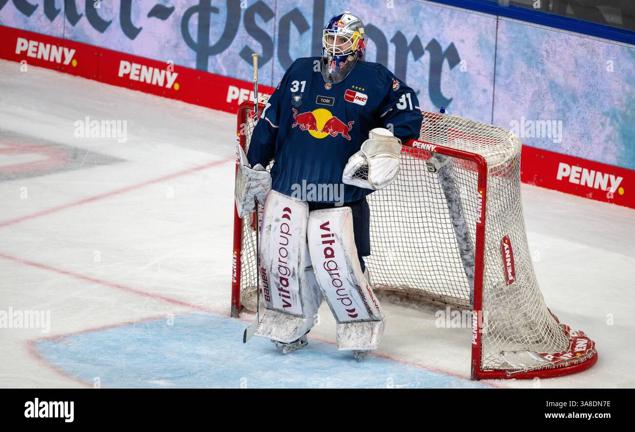 Munich, Germany. 28th Mar, 2025. Ice hockey: DEL, EHC Red Bull Munich ...