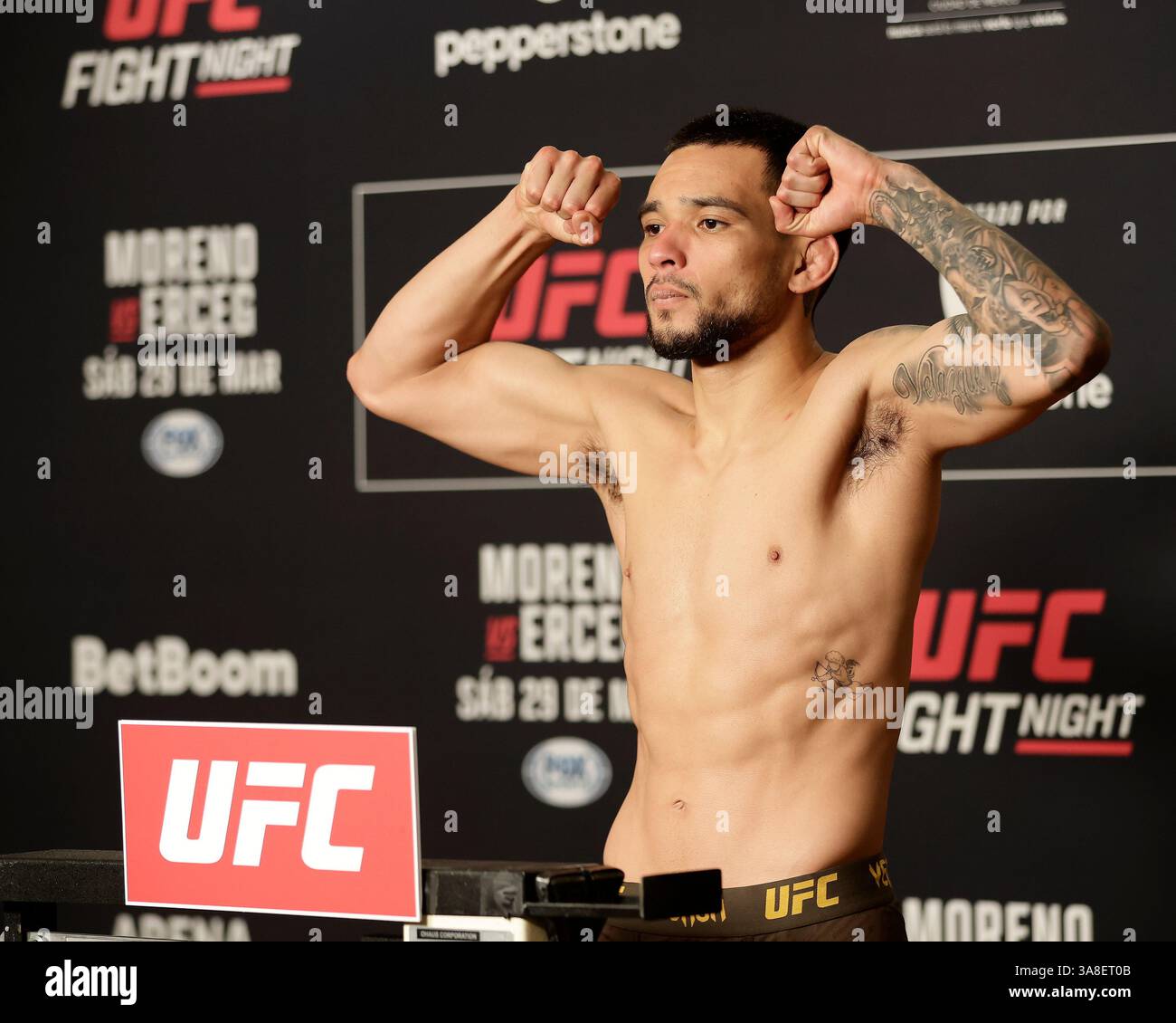 Mexico City, Mexico, MEX. 28th Mar, 2025. poses on the scale during official weigh-ins for UFC Fight Night Mexico City at the InternContinental Mexico City hotel in Mexico City, MX. (Credit Image: © Alejandro Salazar/ZUMA Press Wire) EDITORIAL USAGE ONLY! Not for Commercial USAGE! Stock Photo
