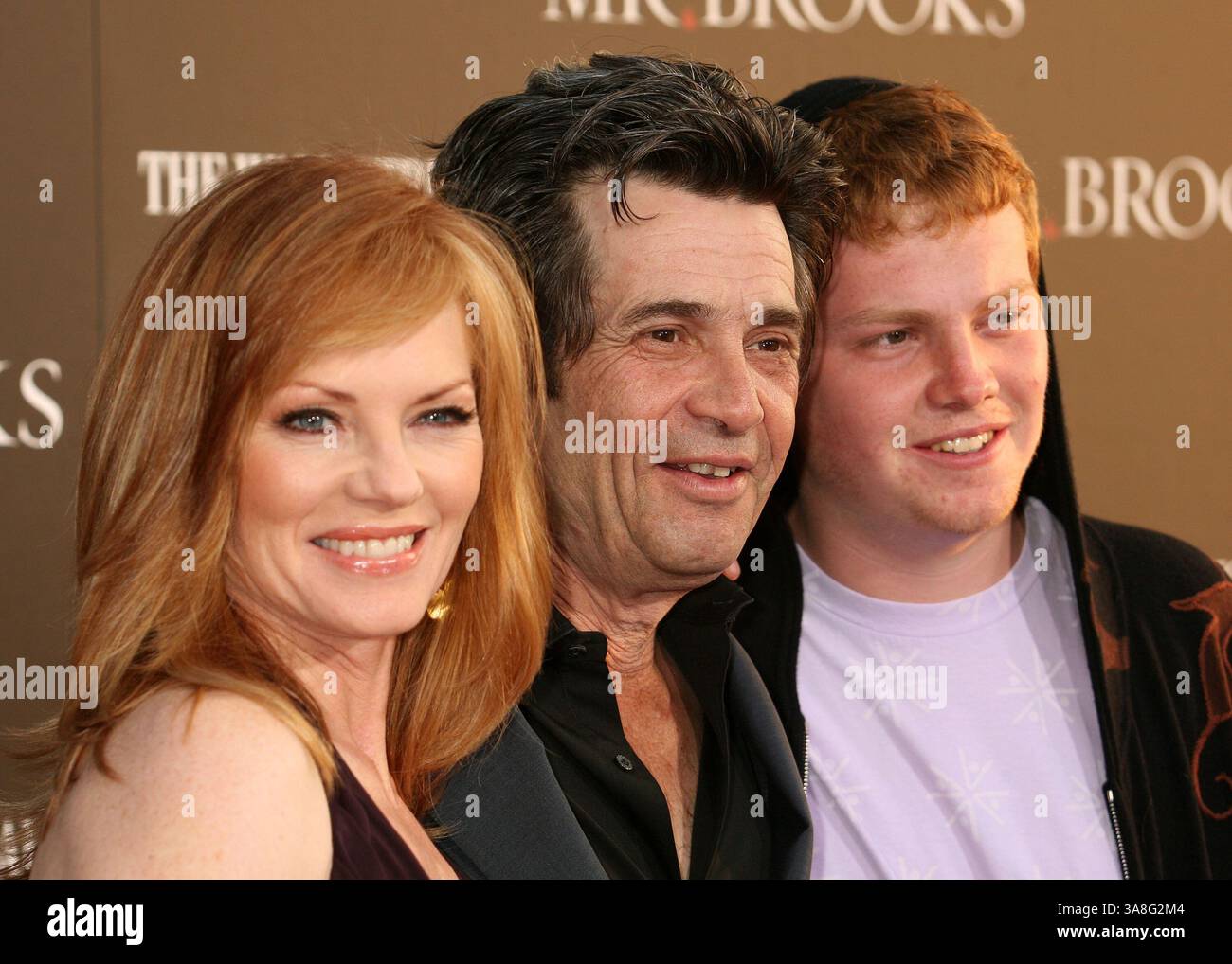 Mr Rosenbur Marg helgenberger alan rosenberg son hi-res stock photography and ...
