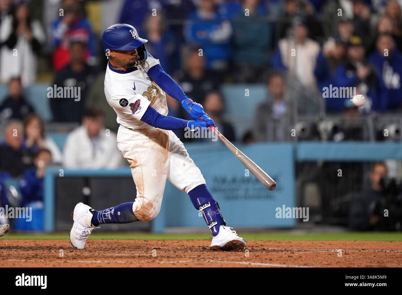 Los Angeles Dodgers' Mookie Betts hits a walk-off three-run home run ...
