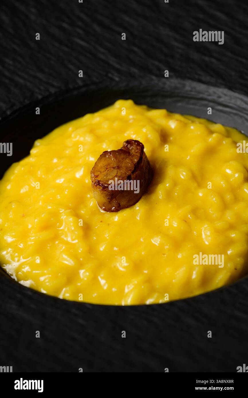 Yellow Rissotto Risotto alla Milanese Creamy Yellow Rice with Saffron and Bone Marrow ...