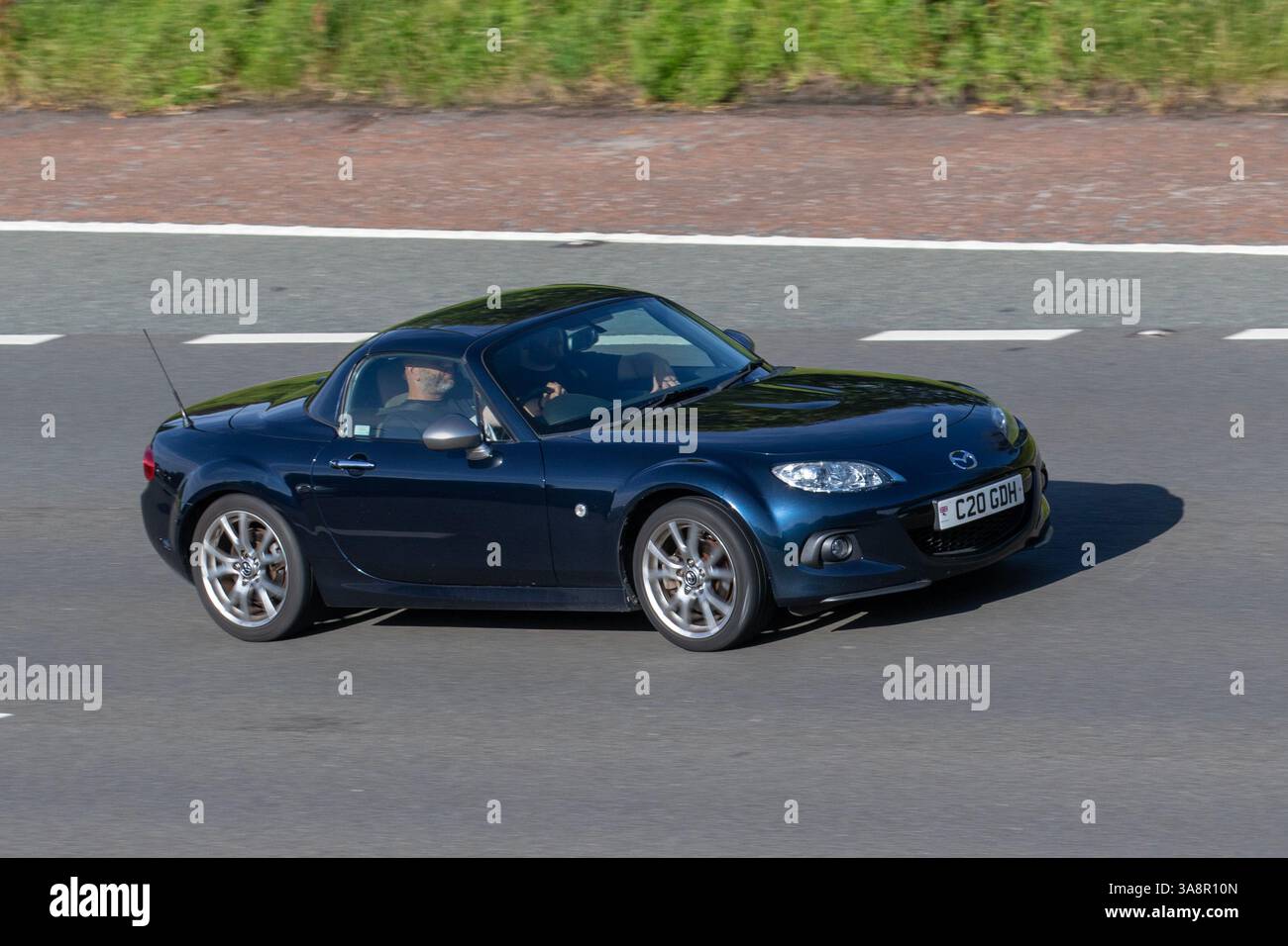 mazda mx 5 roadster hardtop