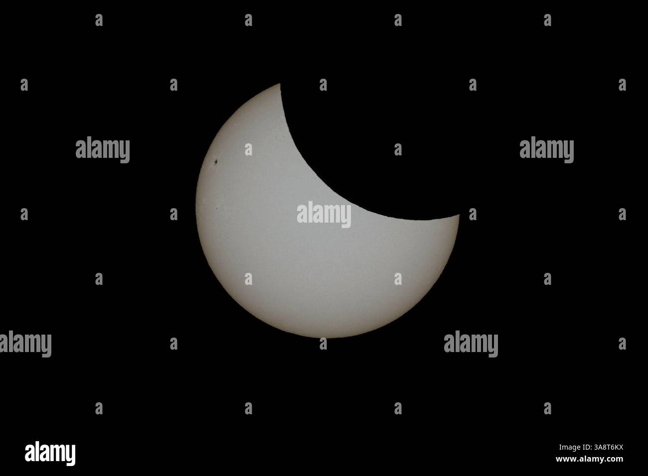 Edgbaston, Birmingham, 29th March 2025: The partial solar eclipse ...