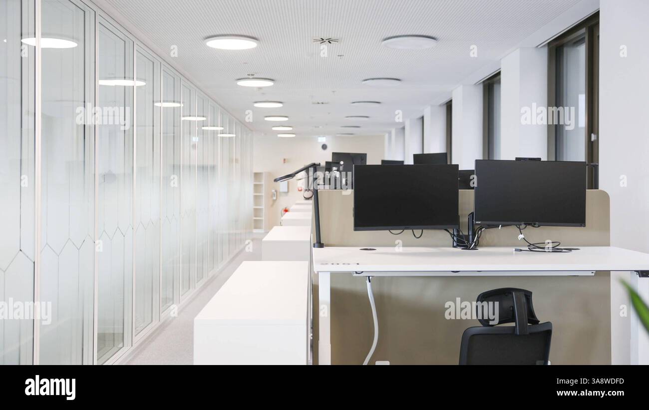 Stadtforum Dresden. 16:9 Format. , Honorarfrei für Produkte von ...