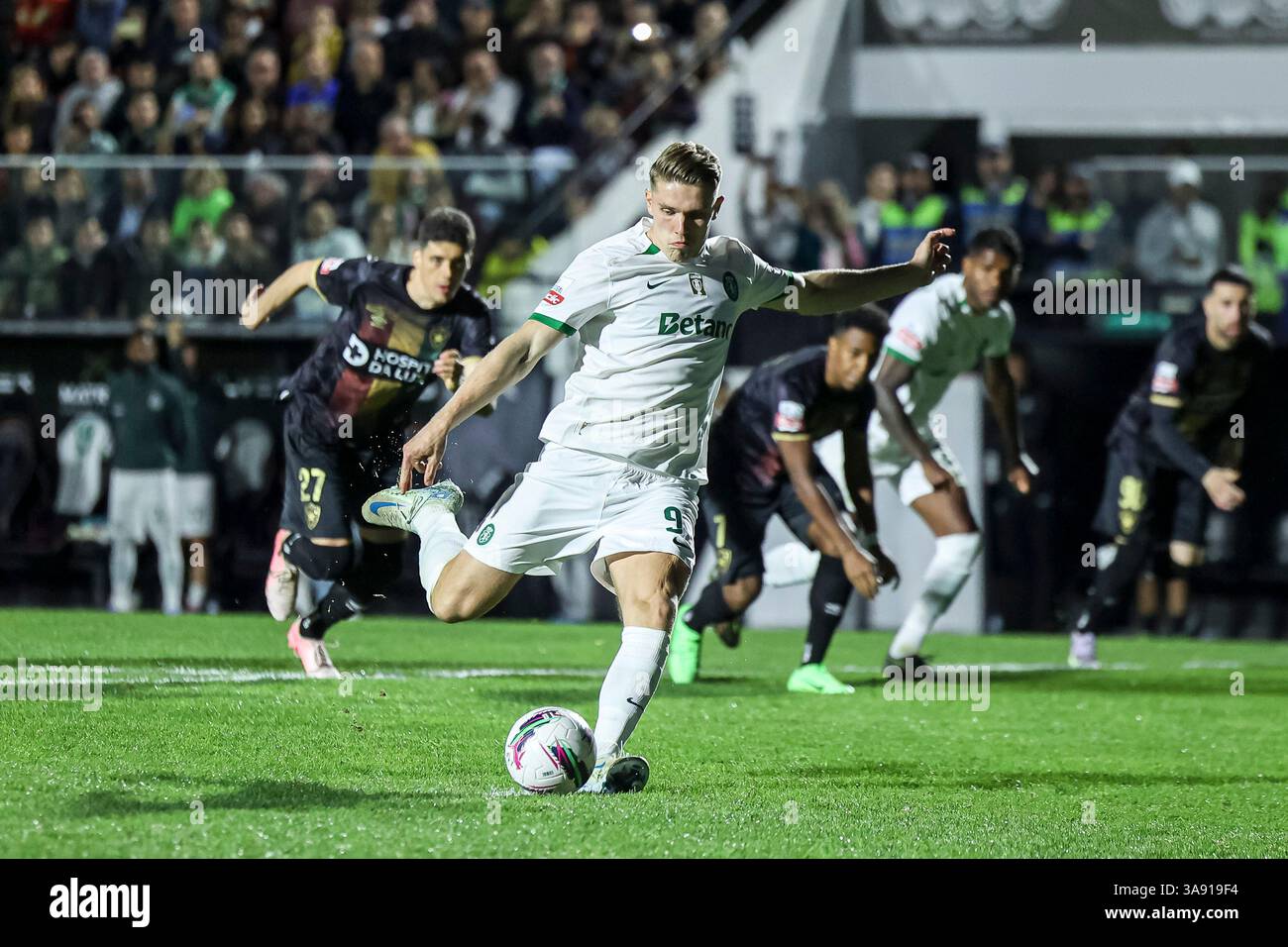 CF Estrela da Amadora vs Sporting CP image 5