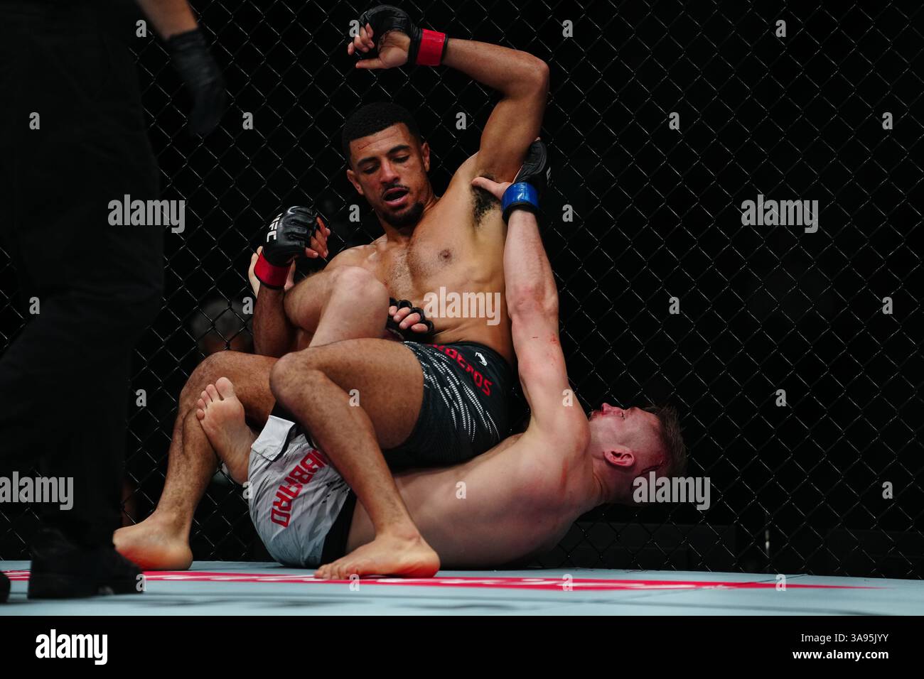 Mexico City, Mexico, United States. 29th Mar, 2025. MEXICO CITY, MEXICO - MARCH 29: Marquel Mederos and Austin Hubbard step into the octagon for a 3-round bout at UFC Fight Night - Moreno vs Erceg at Arena CDMX on March 29, 2025 in Mexico City, Mexico (Photo by Louis Grasse/PxImages) Credit: Px Images/Alamy Live News Stock Photo
