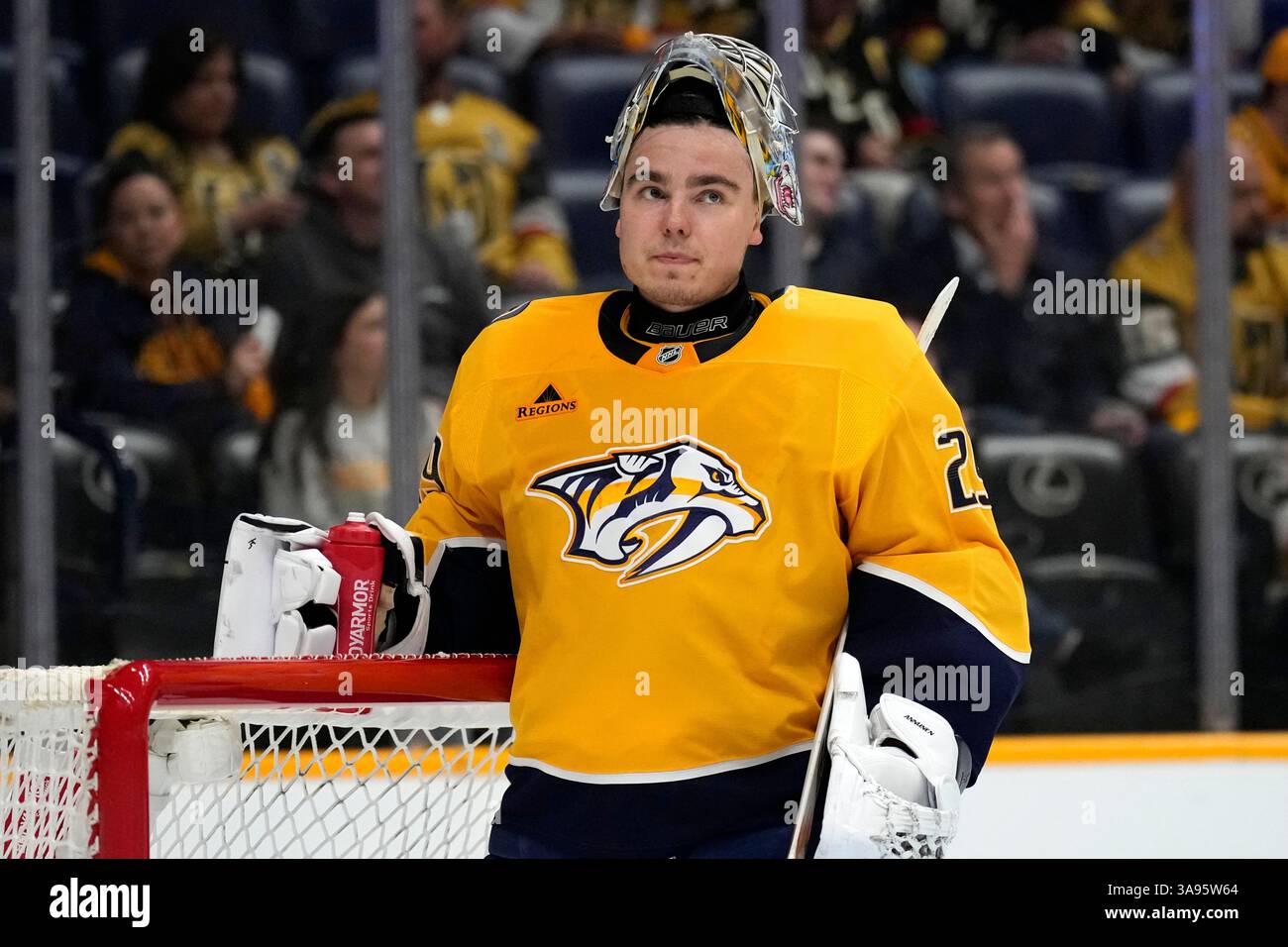 nashville-predators-goaltender-justus-annunen-29-plays-against-the