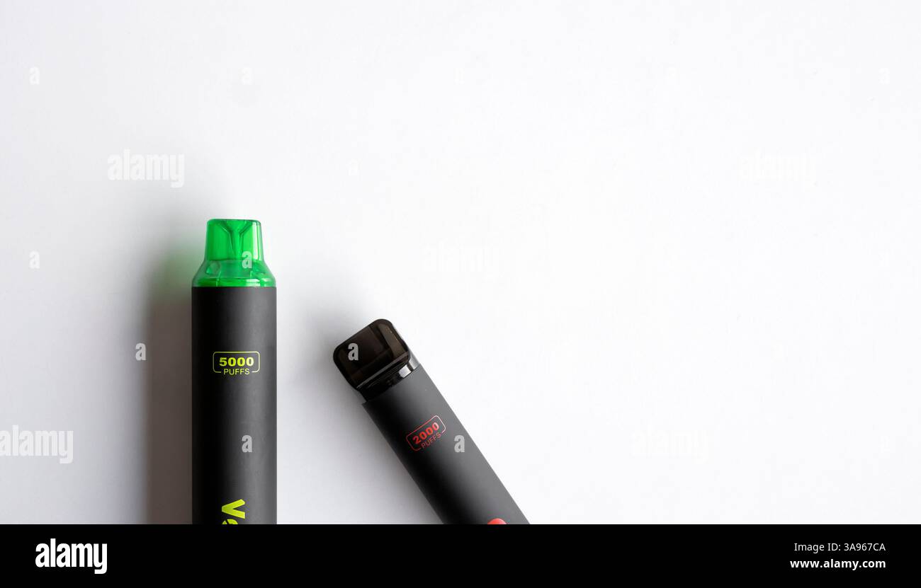 Vape kits hi-res stock photography and images - Alamy