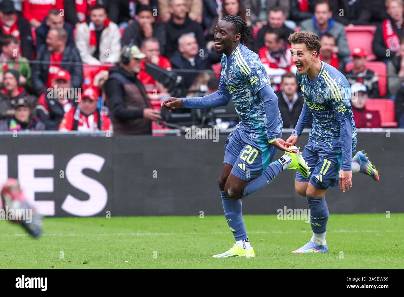 Second-Half Dominance and the Red Card