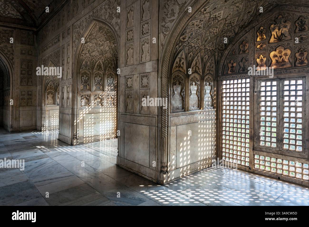 Interior of the Musamman Burj at Agra Fort, Agra Stock Photo - Alamy