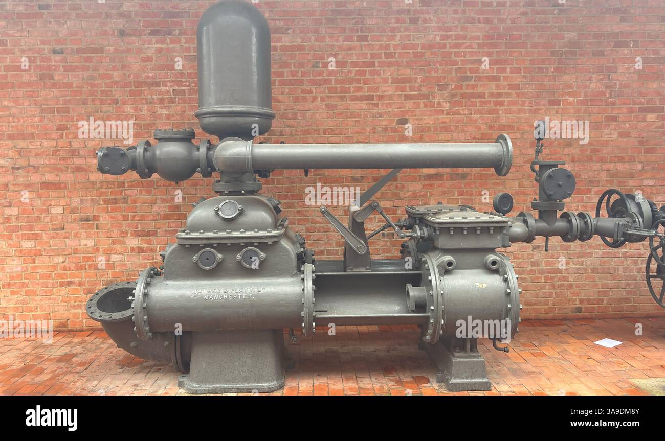 Vintage old cast iron metal pumping steam engine motion Industrial ...