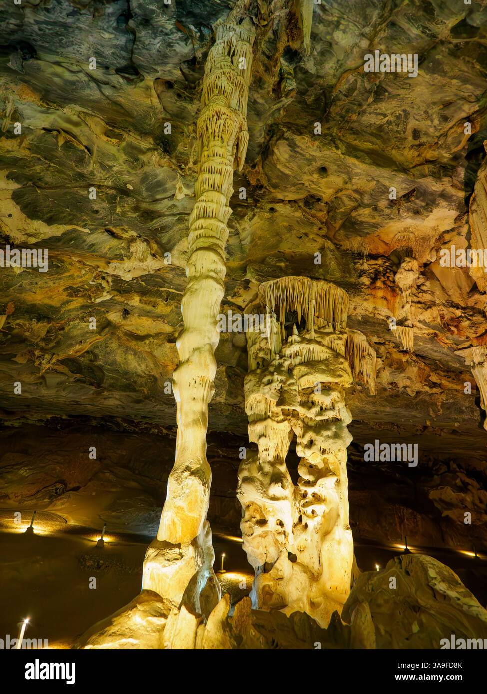 Inside Cango caves, Oudtshoorn, South Africa Stock Photo - Alamy