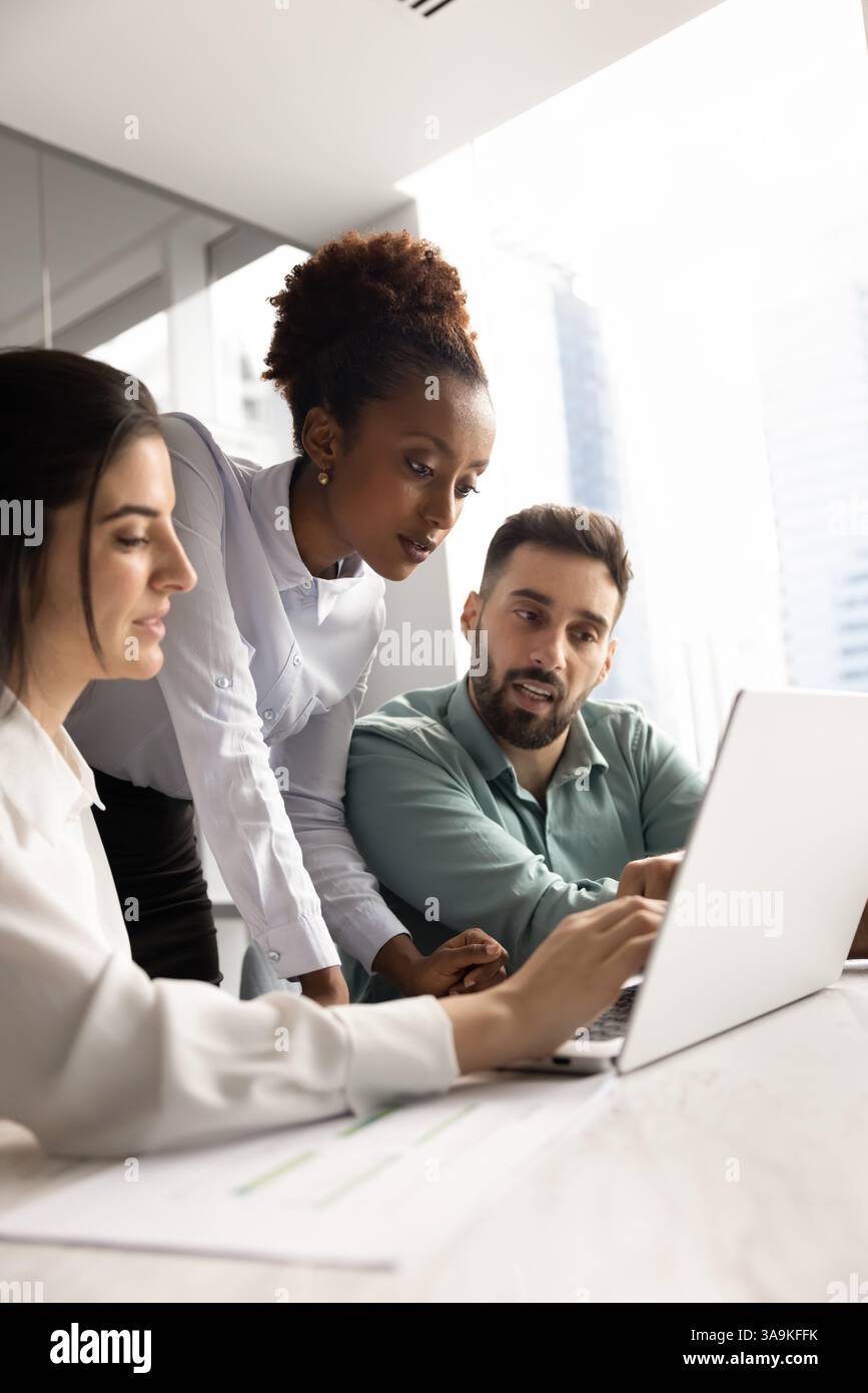 Group people diversity working hi-res stock photography and images - Alamy