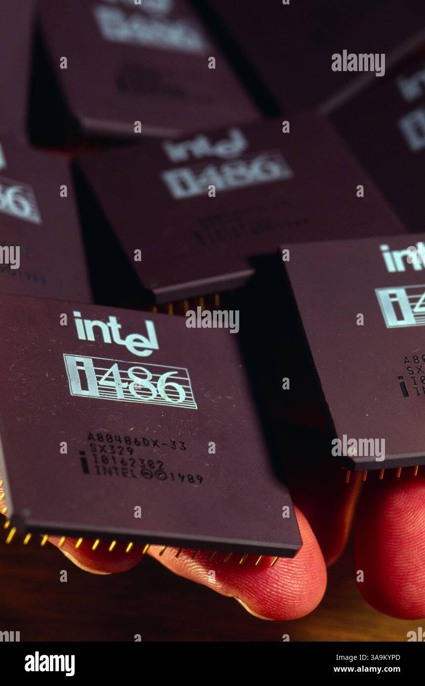 Intel 486 Processor Computer 486 intel microprocessor hi-res stock photography and images - Alamy